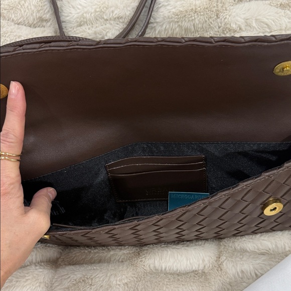 Elegant Chocolate Brown Woven Faux Leather Shoulder Bag - Picture 3 of 4